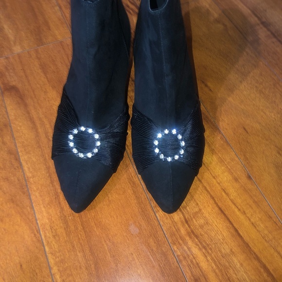 Black ankle boots! NWOT - Picture 4 of 4